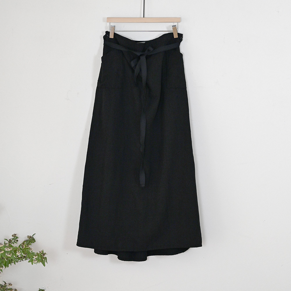 Whiteread Skirt 04 (Ebony)